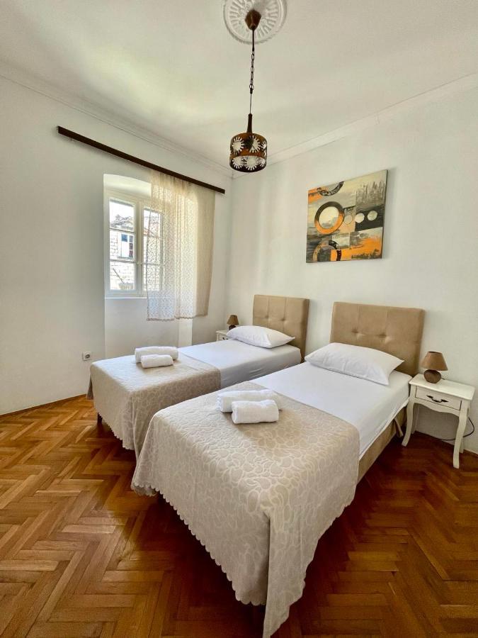 Old Town Heart Apartment Kotor Exterior photo